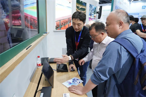 30万人次曝光！博世亮相中国教装展