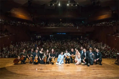 易科国际为Mr. Miss · 刘恋 × 杜凯演唱会提供全套扩声系统解决方案，助力展现魅力“爵”活