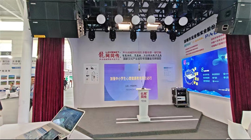 行业内卷 突围利剑 ——宝业恒新品亮相中国教育展