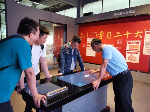 建业显示携手【舞台科技与艺术融合创新高级人才培训】展开“全域显示产品在舞台的应用”主题交流活动