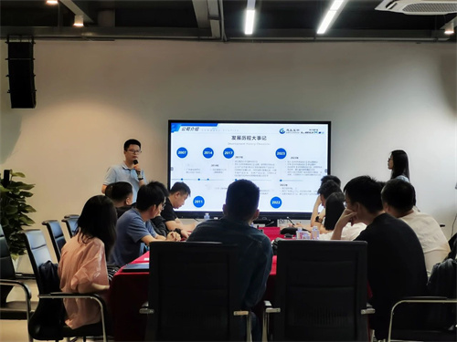 建业显示携手【舞台科技与艺术融合创新高级人才培训】展开“全域显示产品在舞台的应用”主题交流活动