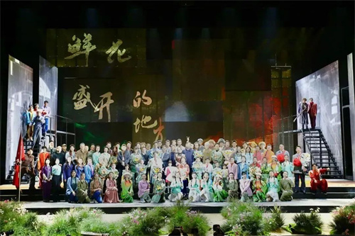 易科助力全景声大型原创音乐剧《鲜花盛开的地方》成功首演！