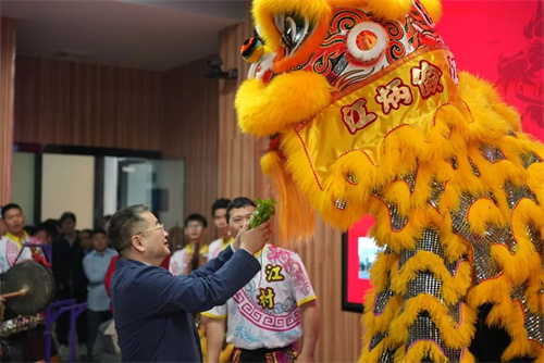 十年磨砺，新址扬帆！热烈祝贺乐访信息科技股份公司乔迁大吉！