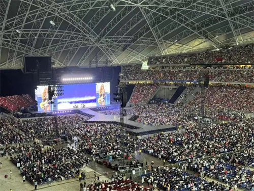 霉霉新加坡演唱会超燃现场！响彻亚洲的音乐盛宴到底有何魔力？ 