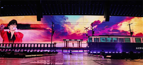 sE V7 MC2无线音头 助力张杰2024年巡回演唱会上海站克服超长舞台的人声拾音挑战!