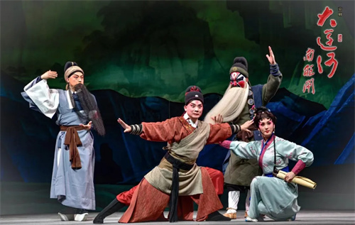 筑梦灯光助力京剧《大运河·南旺闸》成功首演！