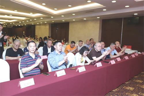 祥明灯光与艾迈斯欧司朗直供合作签约仪式圆满举行！