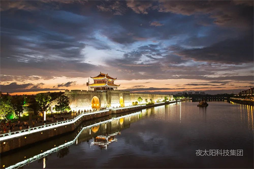 夜太阳助力苏州古城楼灯光秀燃爆全城