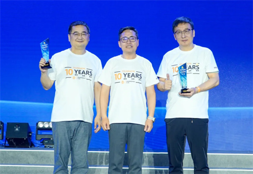 “声光视讯行业联盟十周年庆典暨第三届二次全员代表大会”隆重举办！