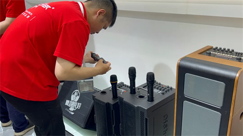 慧聪牵手考察团深入厂家 | 厂商紧密联动 开创无限商机