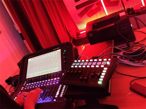 Allen & Heath Avantis Solo助力Ari Abdul国内首秀直播间