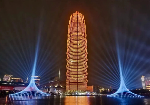 珠江灯光点亮郑州首个城市水上夜游，掀开夜幕下郑州的无尽芳华 