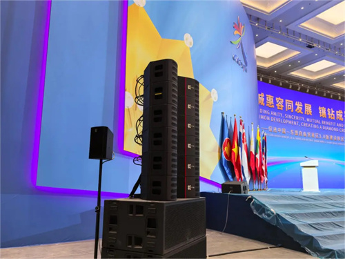 易科国际助力第21届中国-东盟博览会开幕式，开启合作共赢新篇章！ 