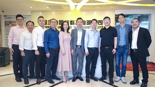 武汉科技大学与景雄企业携手共进，共启校企合作新篇章！