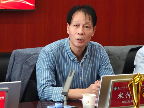 武汉科技大学与景雄企业携手共进，共启校企合作新篇章！