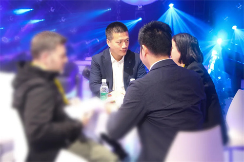 筑梦灯光亮相2025GETshow，展示企业实力风采