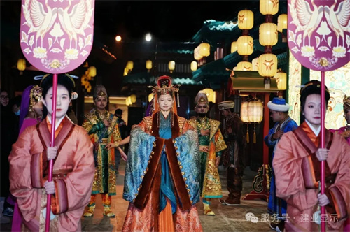 LEOX建业显仕带您走进【兰州·风起大汉】沉浸式演艺街区
