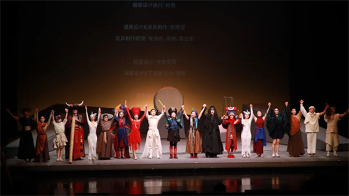 舞台剧《天生傲骨》巡演收官！易科沉浸声系统雕琢非遗新声